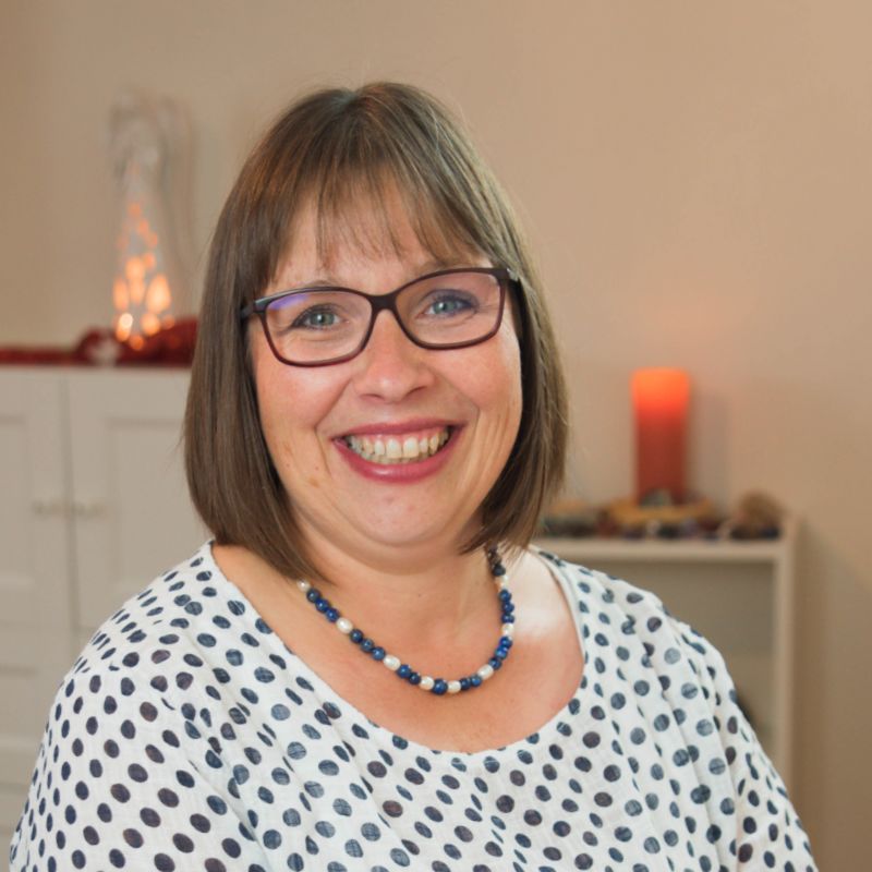 Parama-Institut-Reiki-Ausbildung-Anette-Raab
